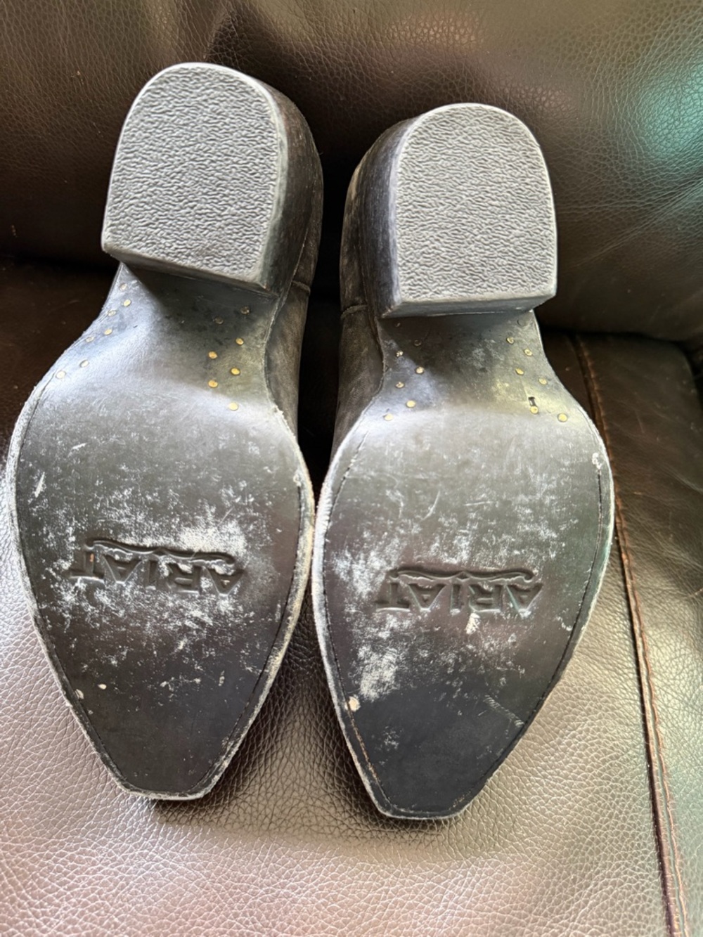 Women’s Ariat Dixon Grey Suede Distressed Ankle Bootie Size 8.5b - Picture 6 of 7